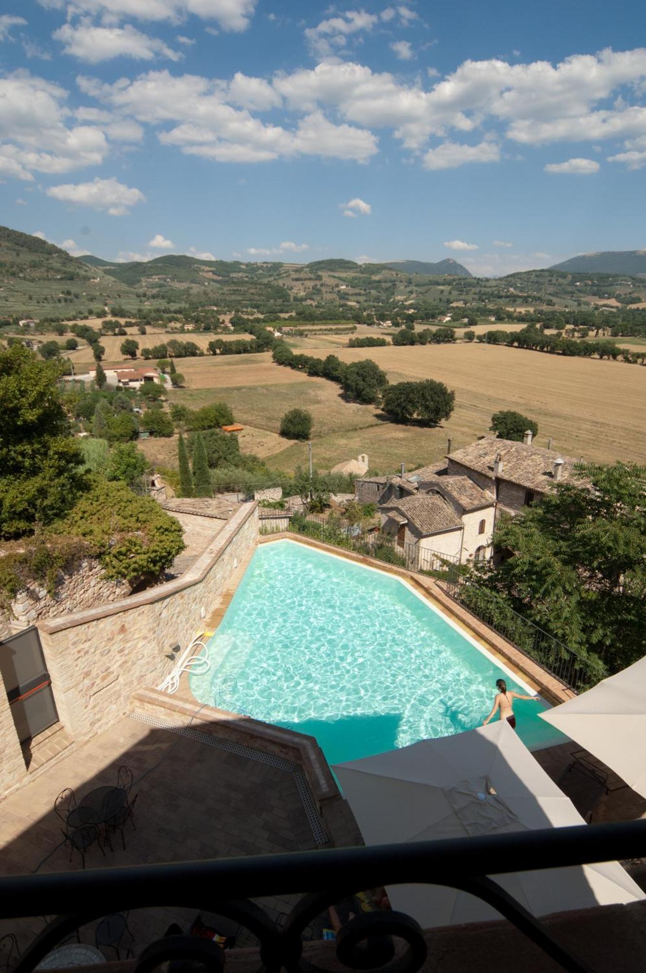Hotel La Bastiglia Spello Exterior foto
